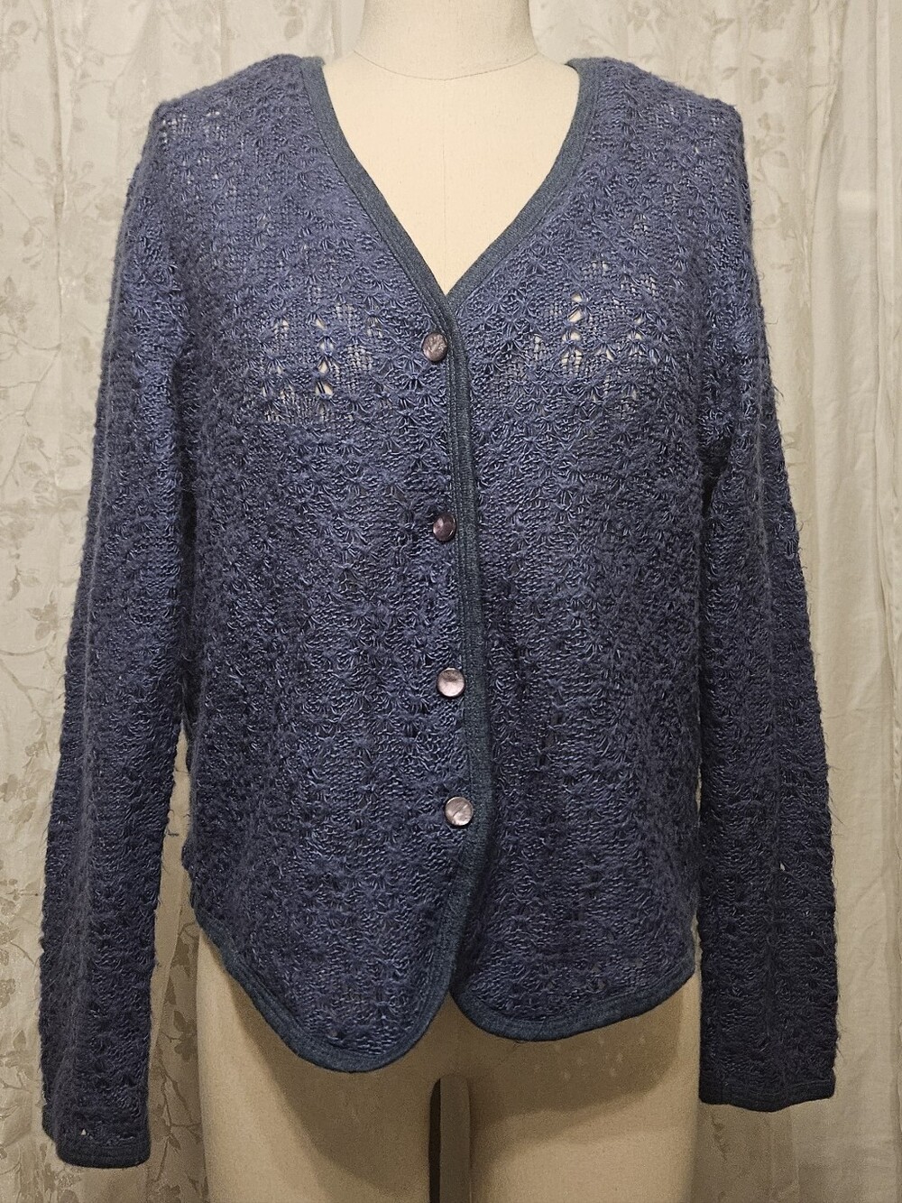David Wayne Blue Women’s V-Neck Button Cardigan Sweater